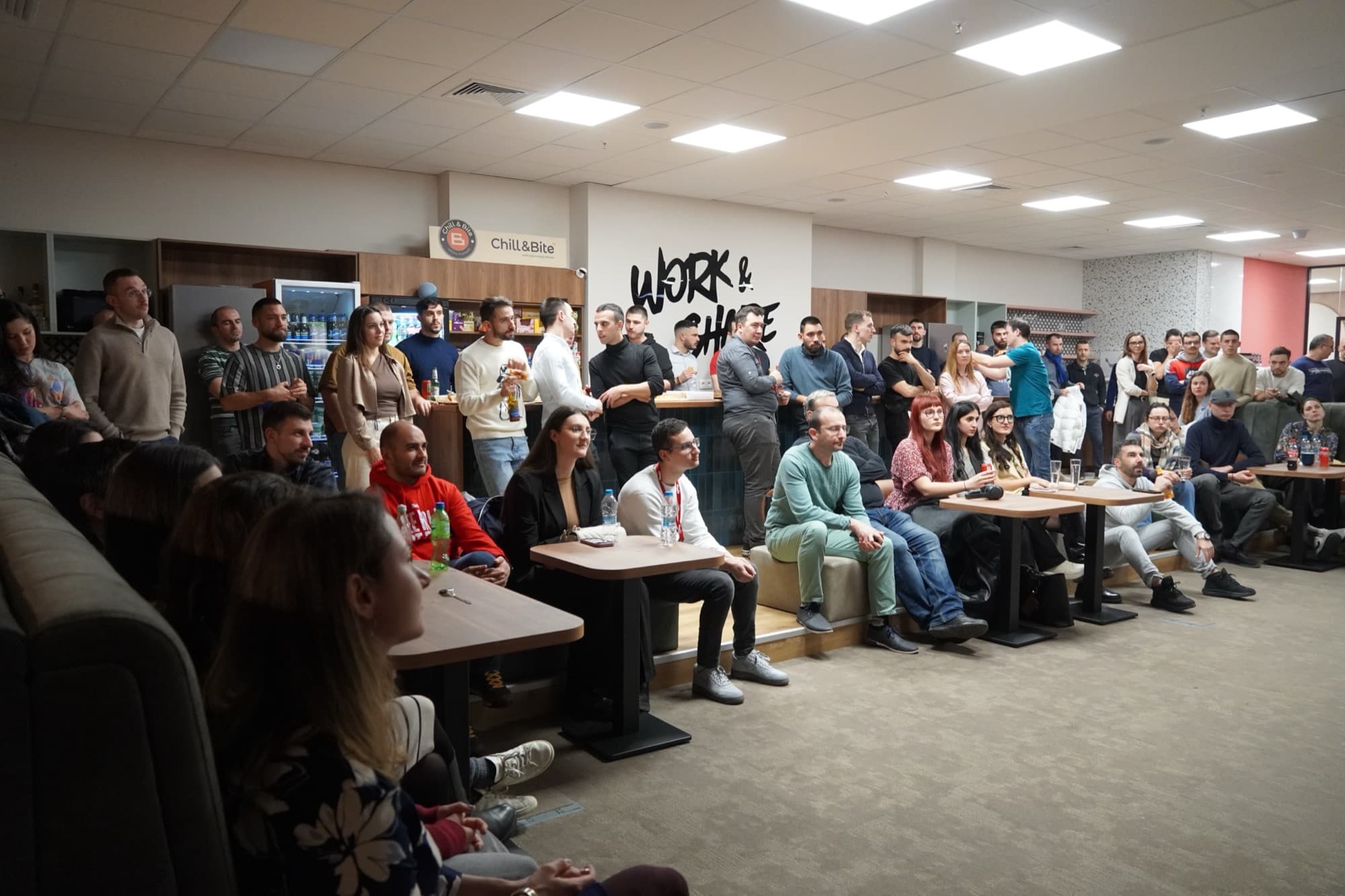 A full room at Work&Share Synergy during a talk
