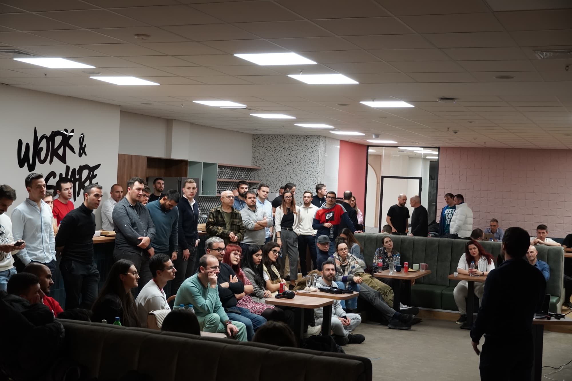 Standing room only at Work&Share Synergy